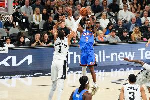 NBA官方实力榜:马刺雷霆尼克斯前三 76人4 火箭6 湖人12 勇士24